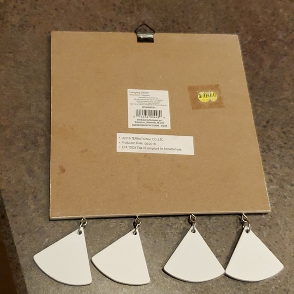 NWOT Hanging decor wood sign "Hello Sunshine" - Picture 5 of 8